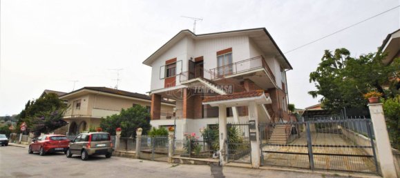 5 bedrooms Apartment in Porto San Giorgio, Italy No. 166049 50