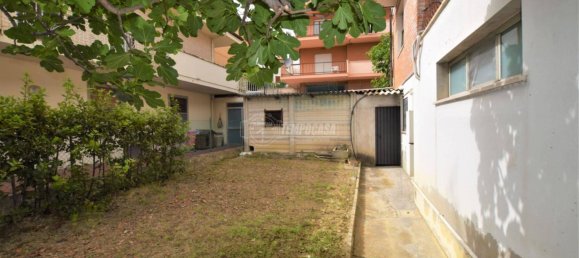 5 bedrooms Apartment in Porto San Giorgio, Italy No. 166049 4