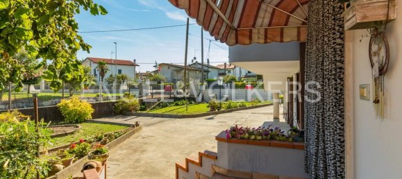 5 chambres Bâtiment à Jesolo, Italy No. 64951 18