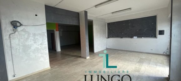 90m² Commercial property in Latina, Italy No. 204216 3