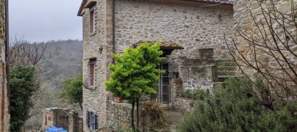 Квартира с 2 комнатами в Чивителла ин Валь ди Кьяна, Италия № 200032 2