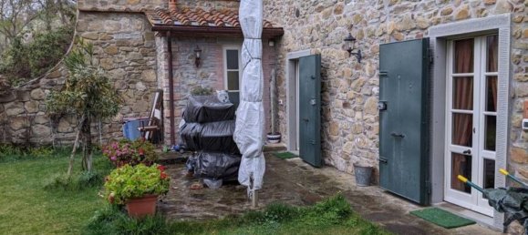 Квартира с 2 комнатами в Чивителла ин Валь ди Кьяна, Италия № 200032 4