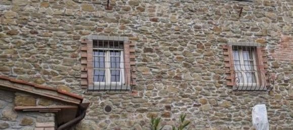 Квартира с 2 комнатами в Чивителла ин Валь ди Кьяна, Италия № 200032 5