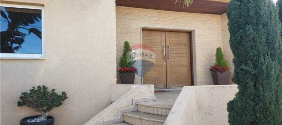 5 bedrooms House in Limassol, Cyprus No. 14664 15