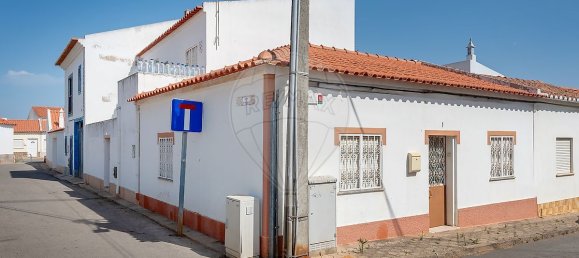 4 Schlafzimmer Haus in Odiaxere, Portugal, Nr. 282369 2