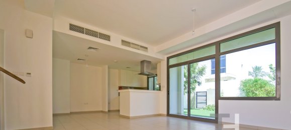 3 Schlafzimmer Stadthaus in Town Square, UAE, Nr. 28615 3