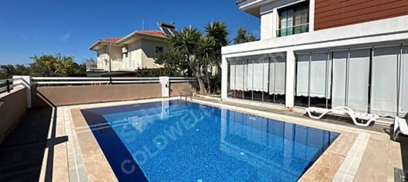 Villa 3+1 in Izmir, Turkey No. 41136 2