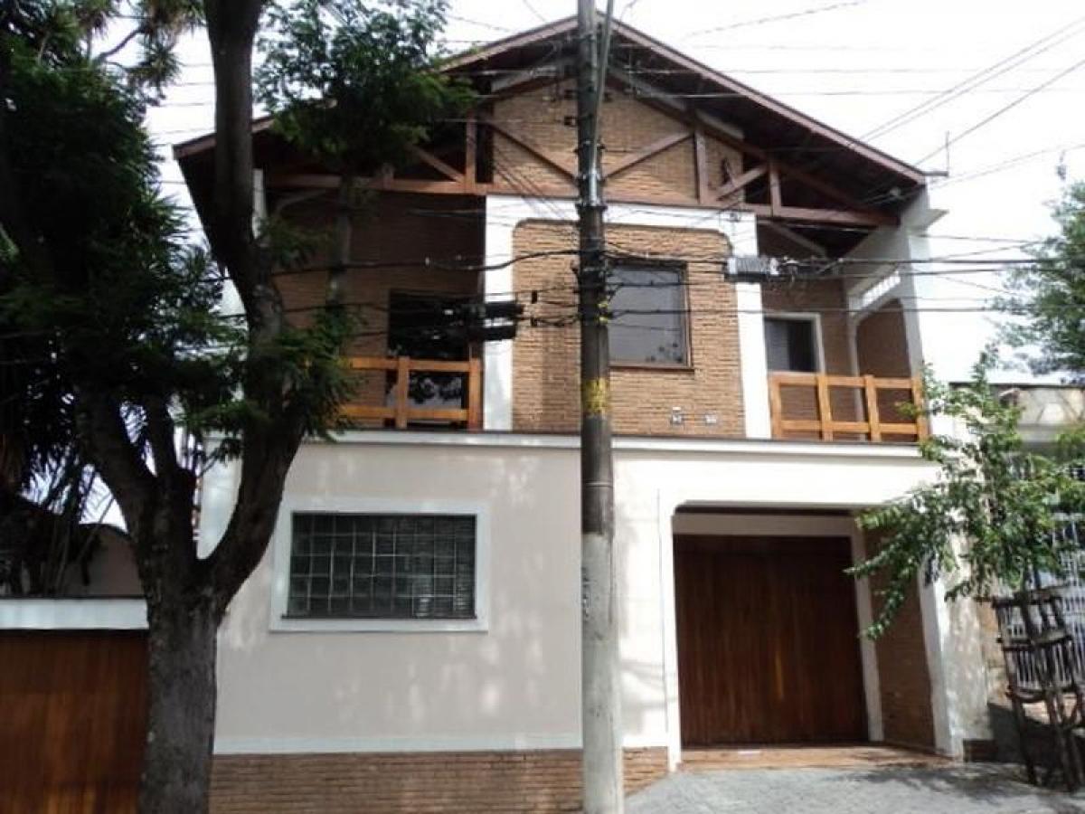 Casa de 3 dormitorios en Sao Paulo, Brazil No. 561181