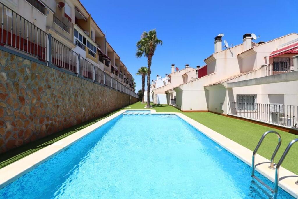 3 bedrooms Townhouse in Benijofar, Spain No. 205540