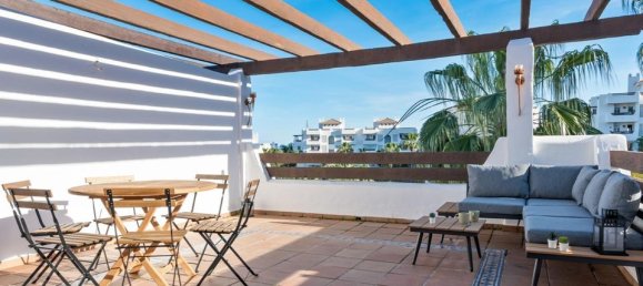 2 bedrooms Penthouse in Estepona, Spain No. 189587 2