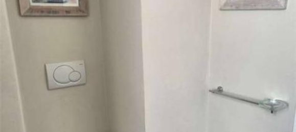 6 rooms Apartment in Genoa, Italy No. 117090 26