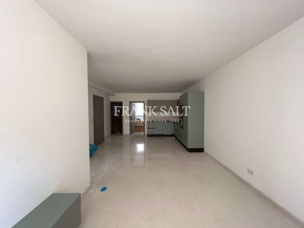 Квартира с 2 спальнями в Гзира, Мальта № 4653