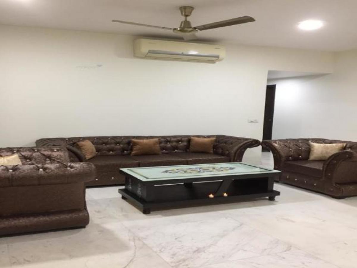 3 bedrooms House in Gurgaon, India No. 18304