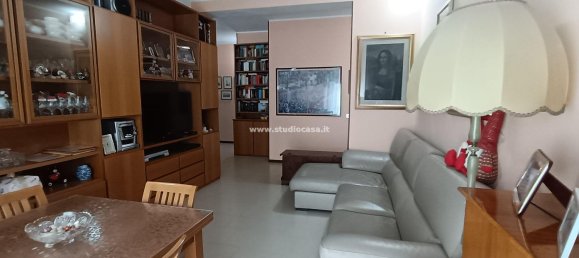 2 bedrooms Apartment in Milan, Italy No. 357787 6
