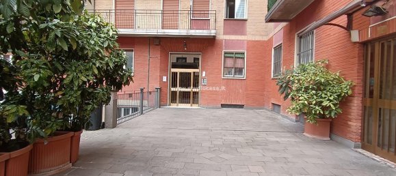 2 bedrooms Apartment in Milan, Italy No. 357787 21