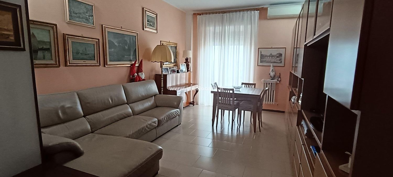 2 bedrooms Apartment in Milan, Italy No. 357787
