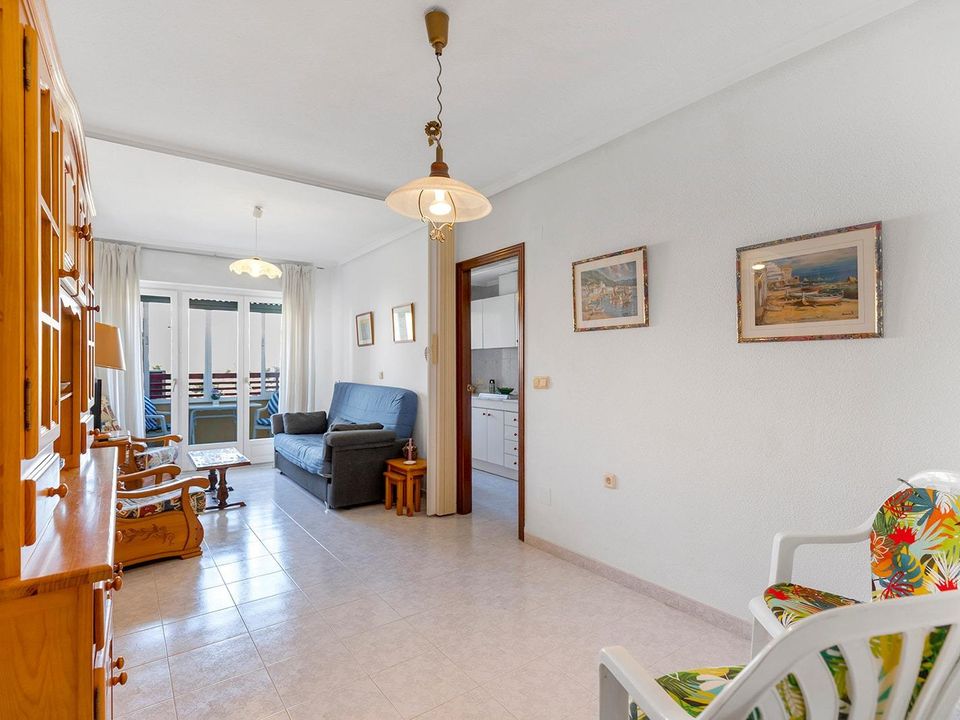 1 bedroom Apartment in Torrevieja, Spain No. 180296