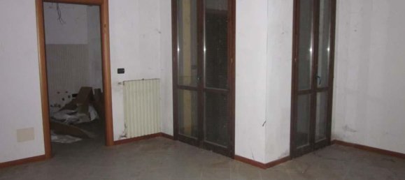 5 rooms Apartment in Certosa di Pavia, Italy No. 82460 3
