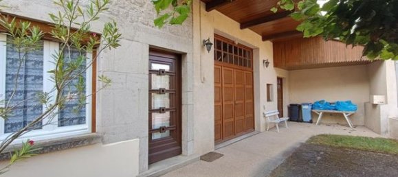 2 Schlafzimmer Haus in Jura, France, Nr. 304545 2