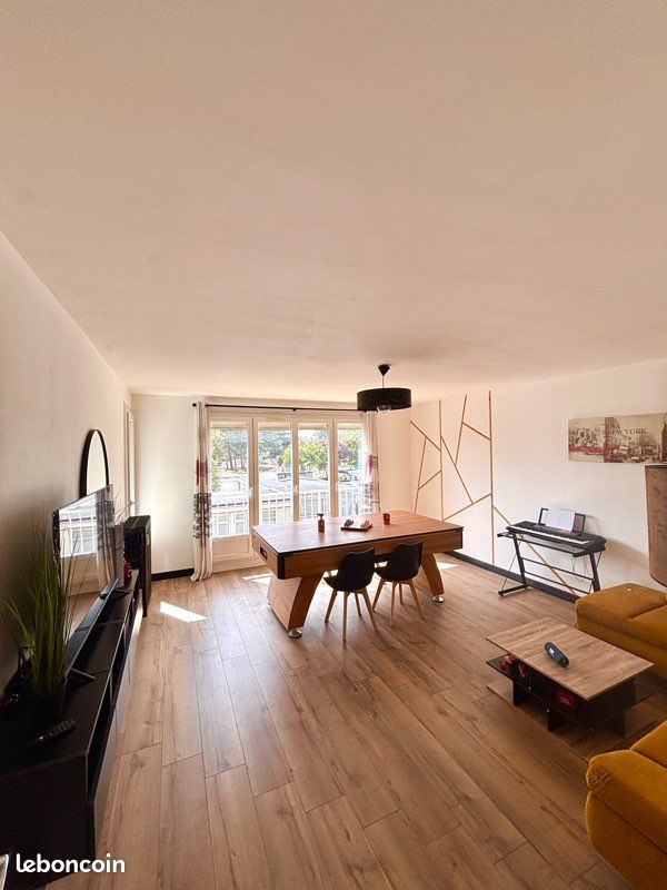 Apartamento de 1 dormitorio en Caen, France No. 356993