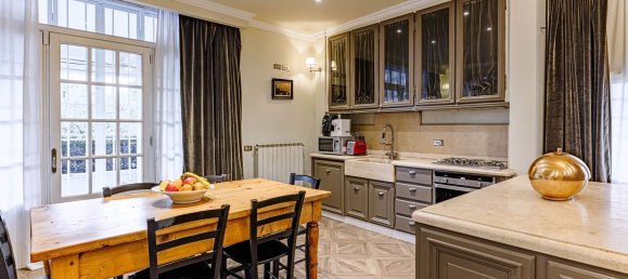 6 rooms Villa in Campi Bisenzio, Italy No. 212642 21