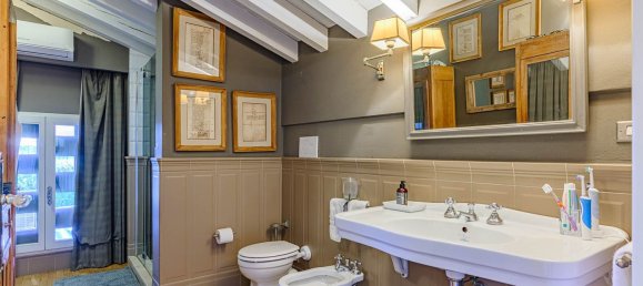 6 rooms Villa in Campi Bisenzio, Italy No. 212642 40