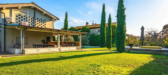 6 rooms Villa in Campi Bisenzio, Italy No. 212642 12