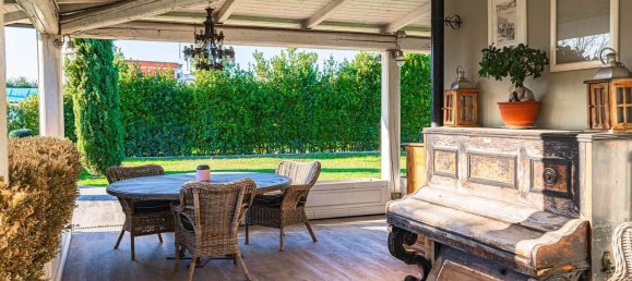 6 rooms Villa in Campi Bisenzio, Italy No. 212642 7