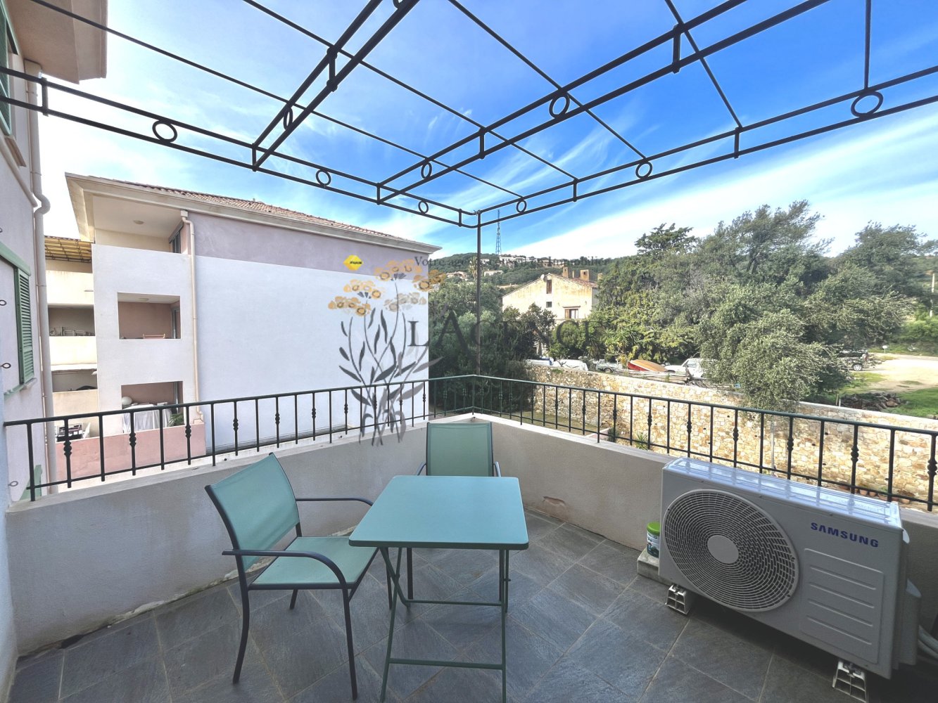 Квартира с 1 спальней в L'Ile-Rousse, Франция № 55082