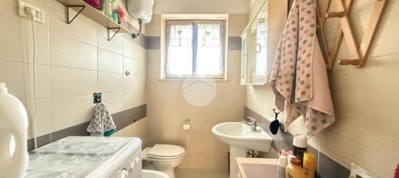 3 rooms Apartment in Naples, Italy No. 14634 14