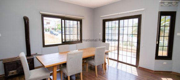 Villa de 7 dormitorios en Aradippou, Cyprus No. 4040 18