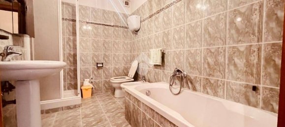 3 bedrooms House in Assisi, Italy No. 304196 8