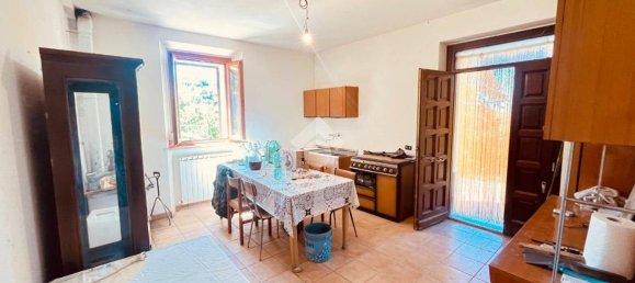 3 bedrooms House in Assisi, Italy No. 304196 17