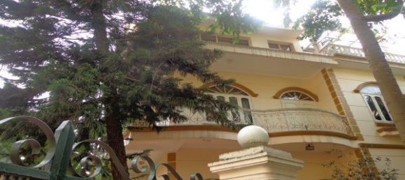 4 bedrooms Villa in Tay Ho, Vietnam No. 3209 9