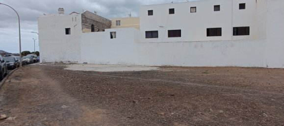 434m² Land in Arrecife, Spain No. 97511 5