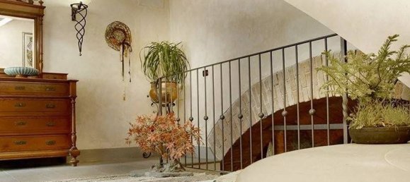 4 bedrooms House in Roddino, Italy No. 118061 10