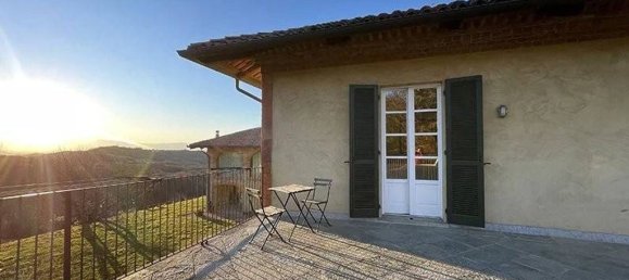 4 bedrooms House in Roddino, Italy No. 118061 18