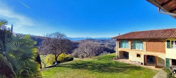 4 bedrooms House in Roddino, Italy No. 118061 16