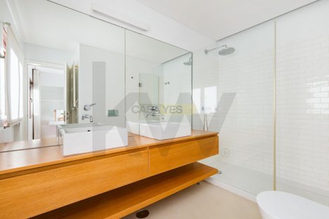 2 bedrooms Apartment in Cascais, Portugal No. 103051