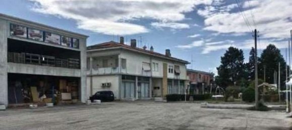 10 bedrooms Apartment in Montelabbate, Italy No. 333079 5