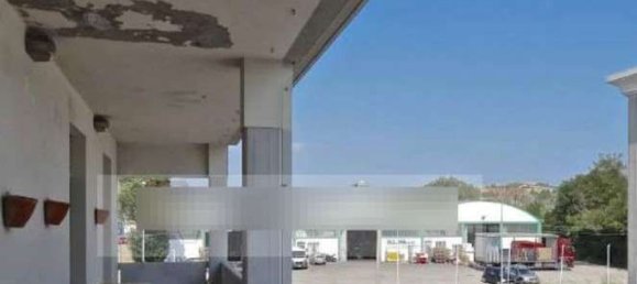 10 bedrooms Apartment in Montelabbate, Italy No. 333079 9