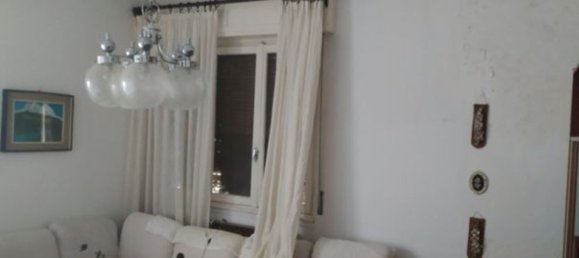 4 rooms House in Fagnano Olona, Italy No. 8417 11