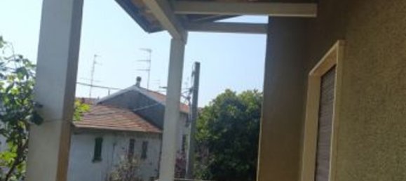 4 rooms House in Fagnano Olona, Italy No. 8417 19