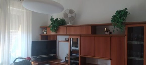 4 rooms House in Fagnano Olona, Italy No. 8417 21