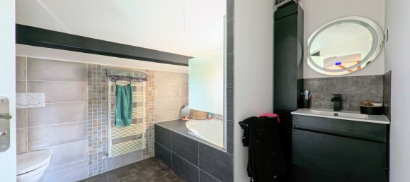 5 bedrooms House in Chennevieres-sur-Marne, France No. 325738 19