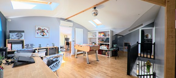 5 bedrooms House in Chennevieres-sur-Marne, France No. 325738 16