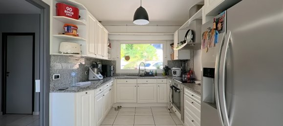 5 bedrooms House in Chennevieres-sur-Marne, France No. 325738 7