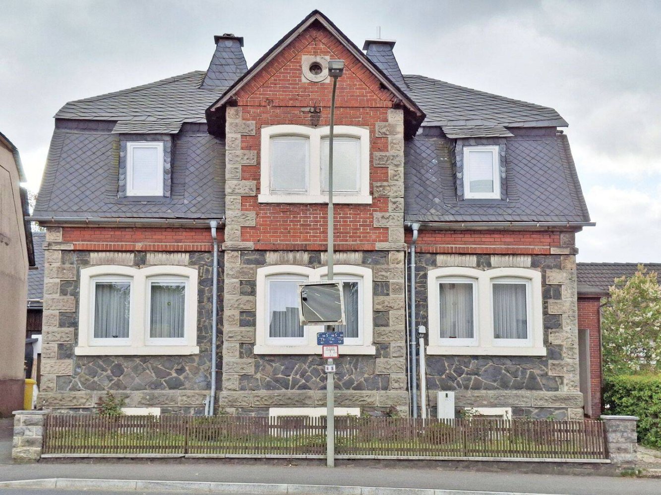 Дом с 6 комнатами в Кронах, Германия № 242779