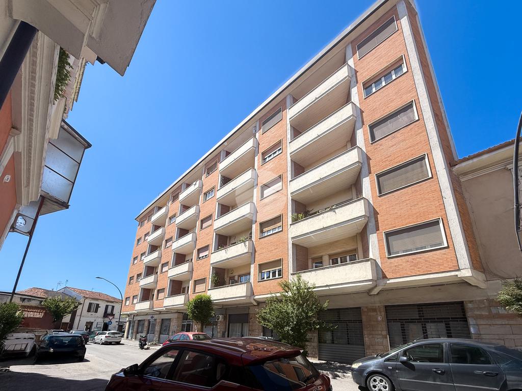 3 bedrooms Apartment in Avezzano, Italy No. 297348