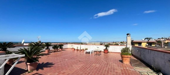 3 rooms Apartment in Pozzuoli, Italy No. 37335 29